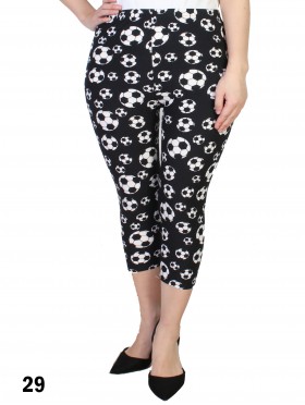 Plus Size Soccer Ball Print Capri Leggings